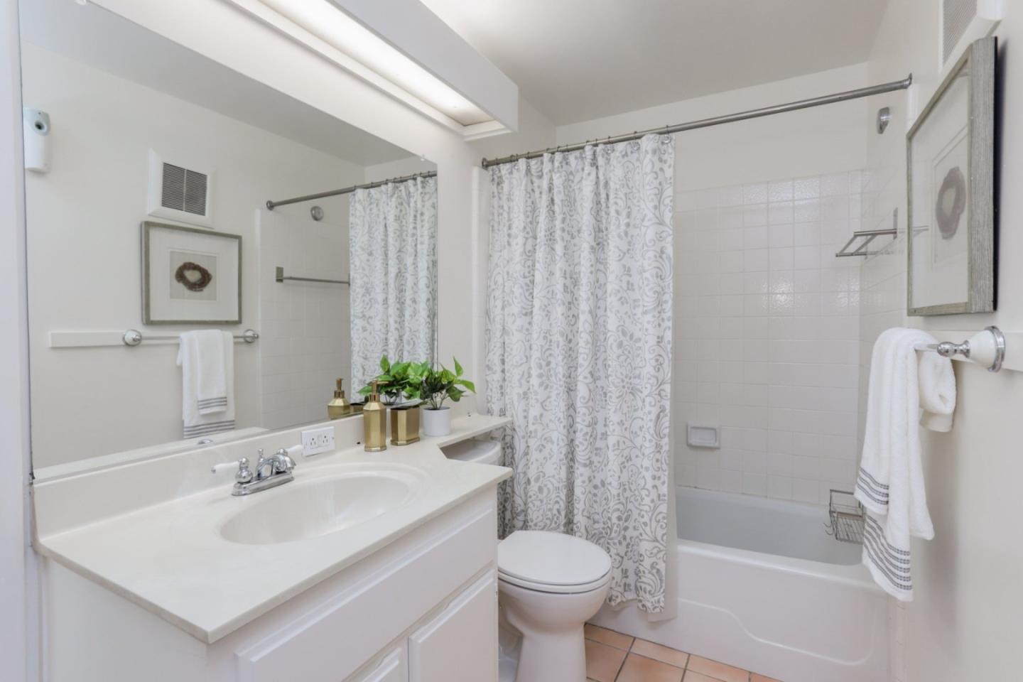 Detail Gallery Image 17 of 33 For 865 Balboa Ln, Foster City,  CA 94404 - 2 Beds | 2 Baths