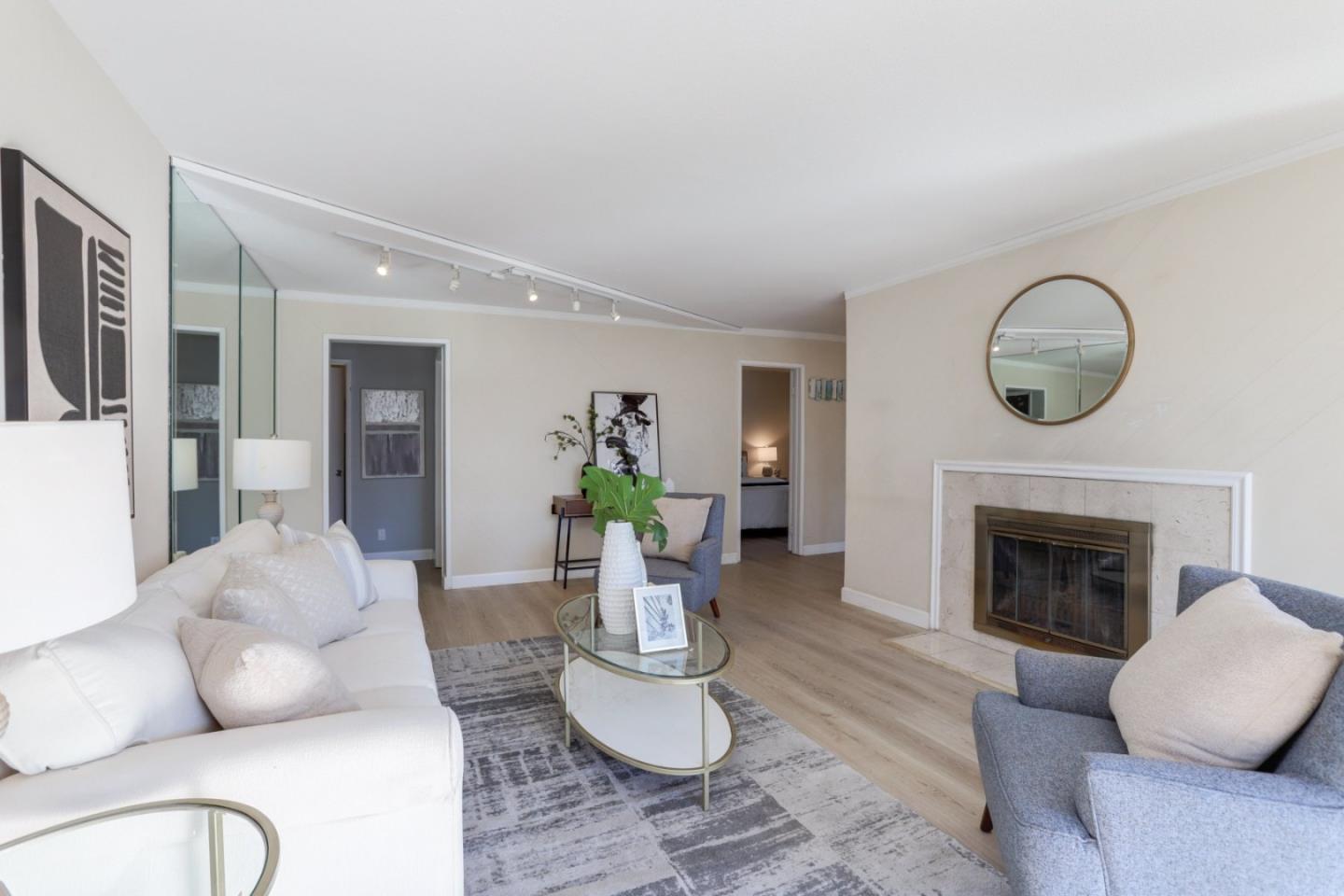 Detail Gallery Image 4 of 33 For 865 Balboa Ln, Foster City,  CA 94404 - 2 Beds | 2 Baths