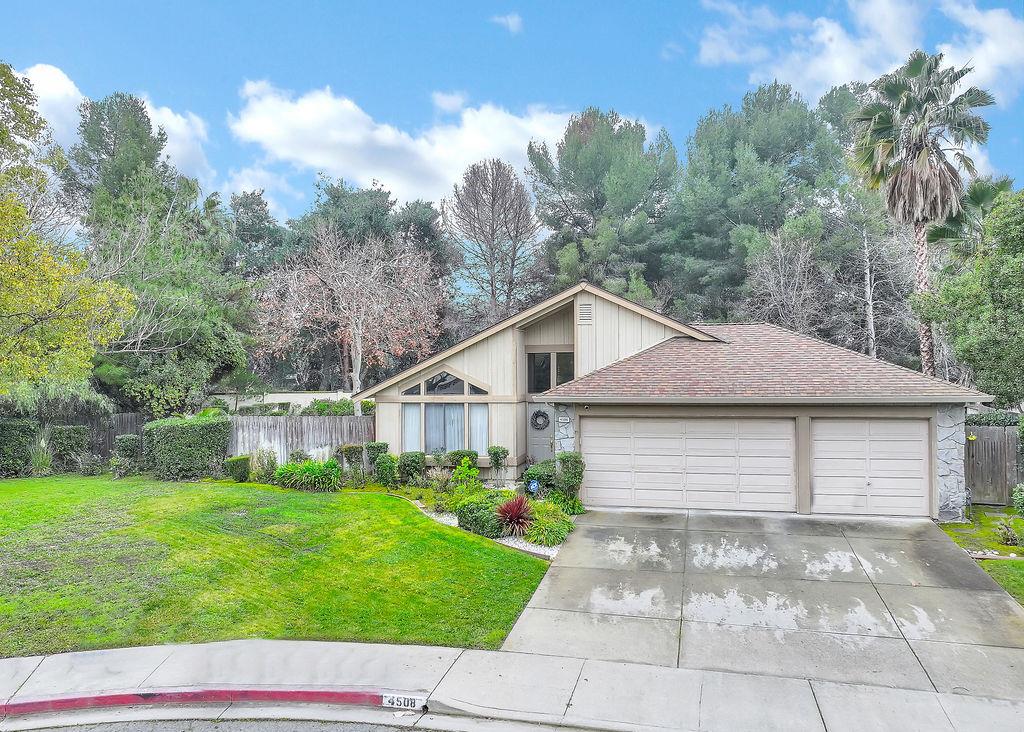 Detail Gallery Image 3 of 34 For 4508 Deerhorn Ct, Antioch,  CA 94531 - 3 Beds | 2 Baths