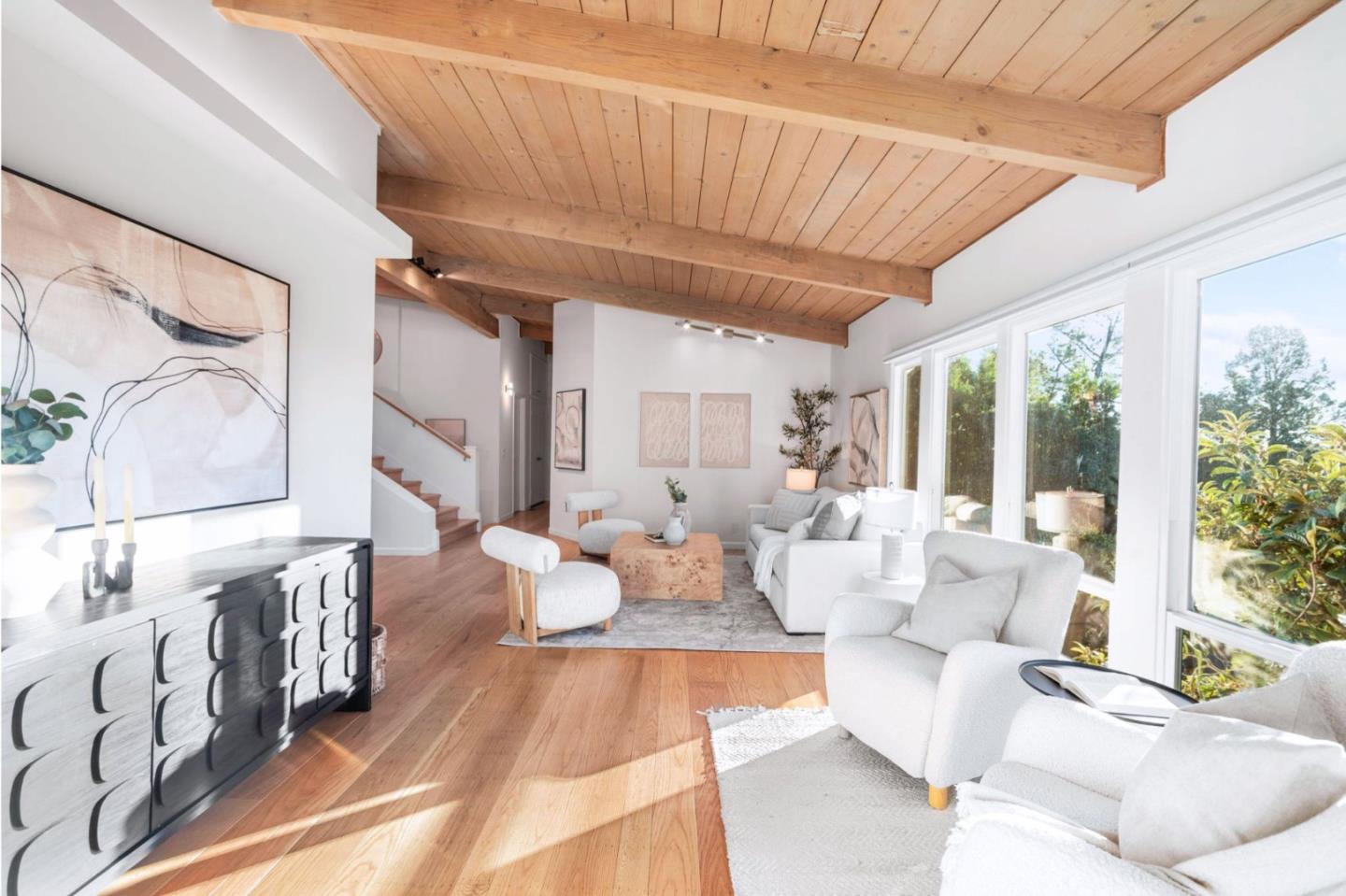 Detail Gallery Image 11 of 44 For 5914 Zinn Dr, Oakland,  CA 94611 - 4 Beds | 2 Baths