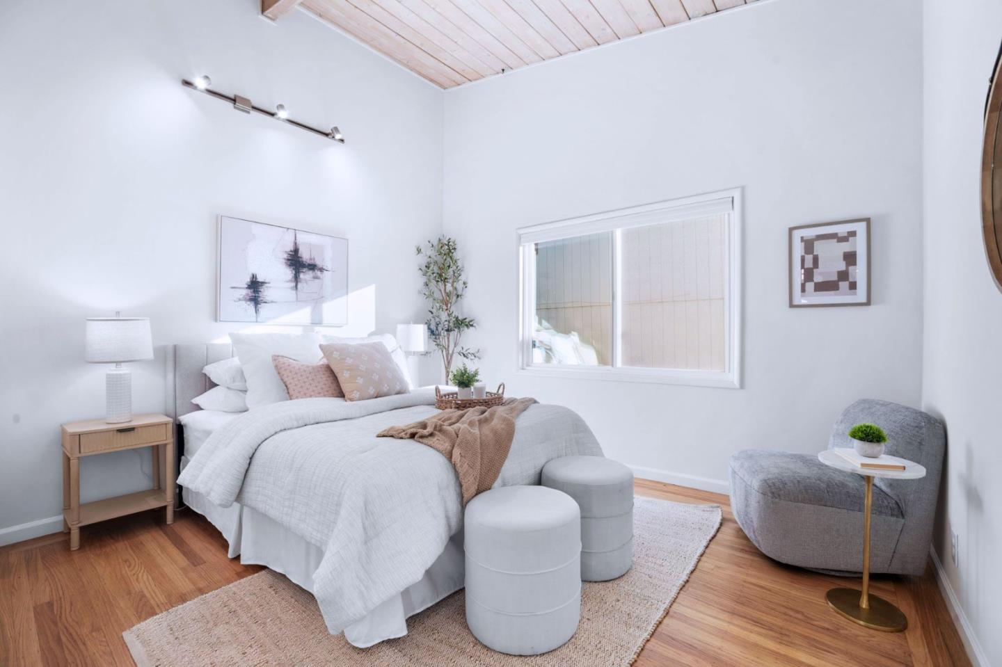 Detail Gallery Image 21 of 44 For 5914 Zinn Dr, Oakland,  CA 94611 - 4 Beds | 2 Baths