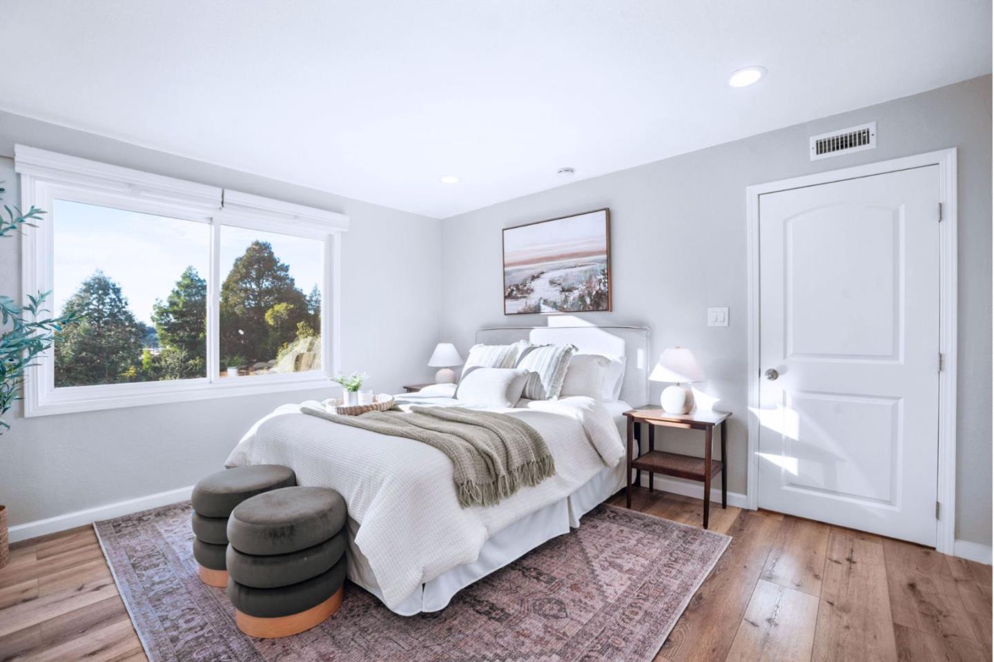 Detail Gallery Image 28 of 44 For 5914 Zinn Dr, Oakland,  CA 94611 - 4 Beds | 2 Baths