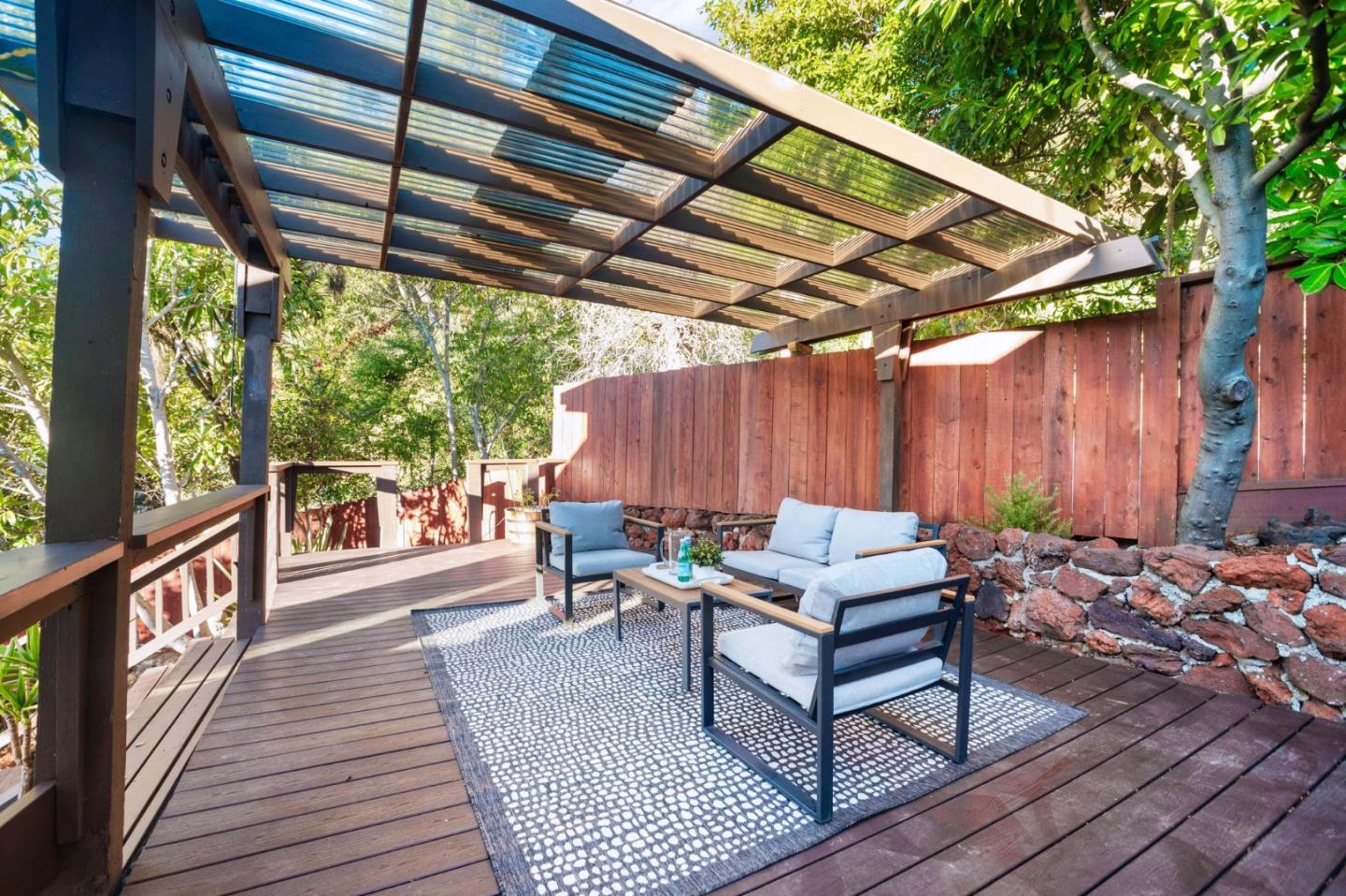 Detail Gallery Image 36 of 44 For 5914 Zinn Dr, Oakland,  CA 94611 - 4 Beds | 2 Baths