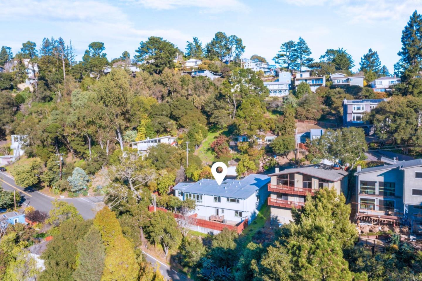 Detail Gallery Image 41 of 44 For 5914 Zinn Dr, Oakland,  CA 94611 - 4 Beds | 2 Baths