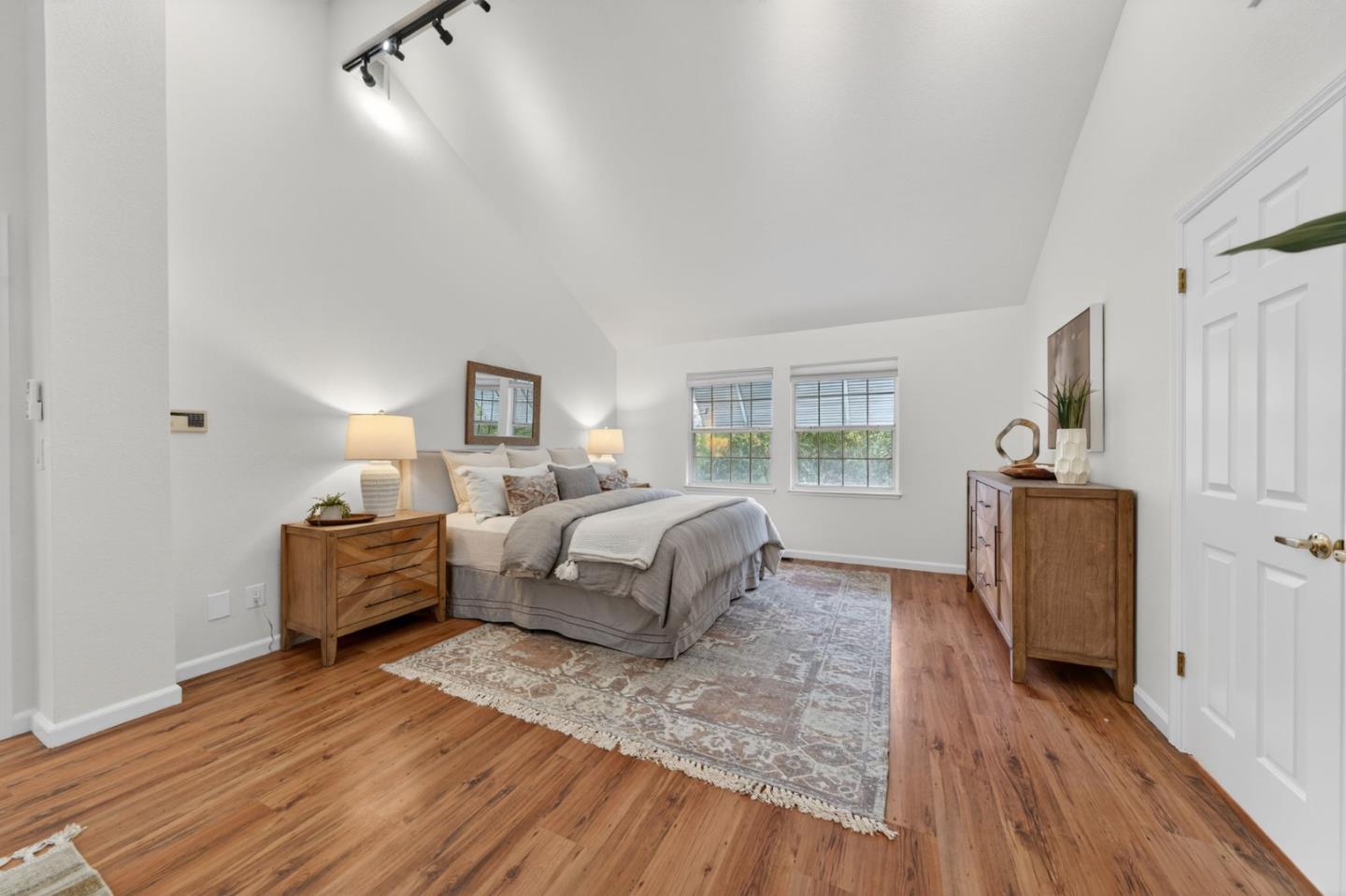 Detail Gallery Image 14 of 27 For 1658 Monroe St, Santa Clara,  CA 95050 - 3 Beds | 2/1 Baths