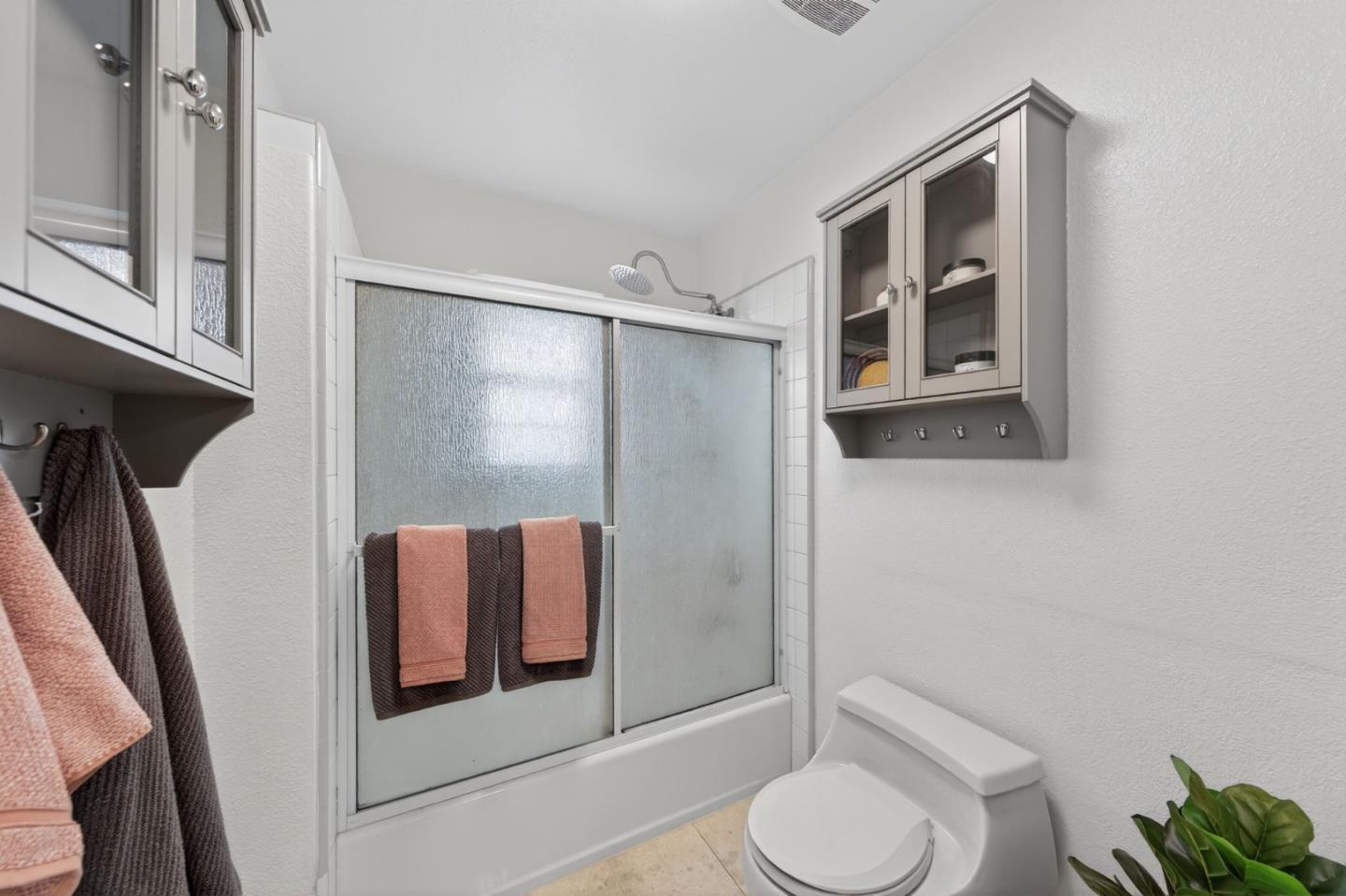 Detail Gallery Image 19 of 27 For 1658 Monroe St, Santa Clara,  CA 95050 - 3 Beds | 2/1 Baths