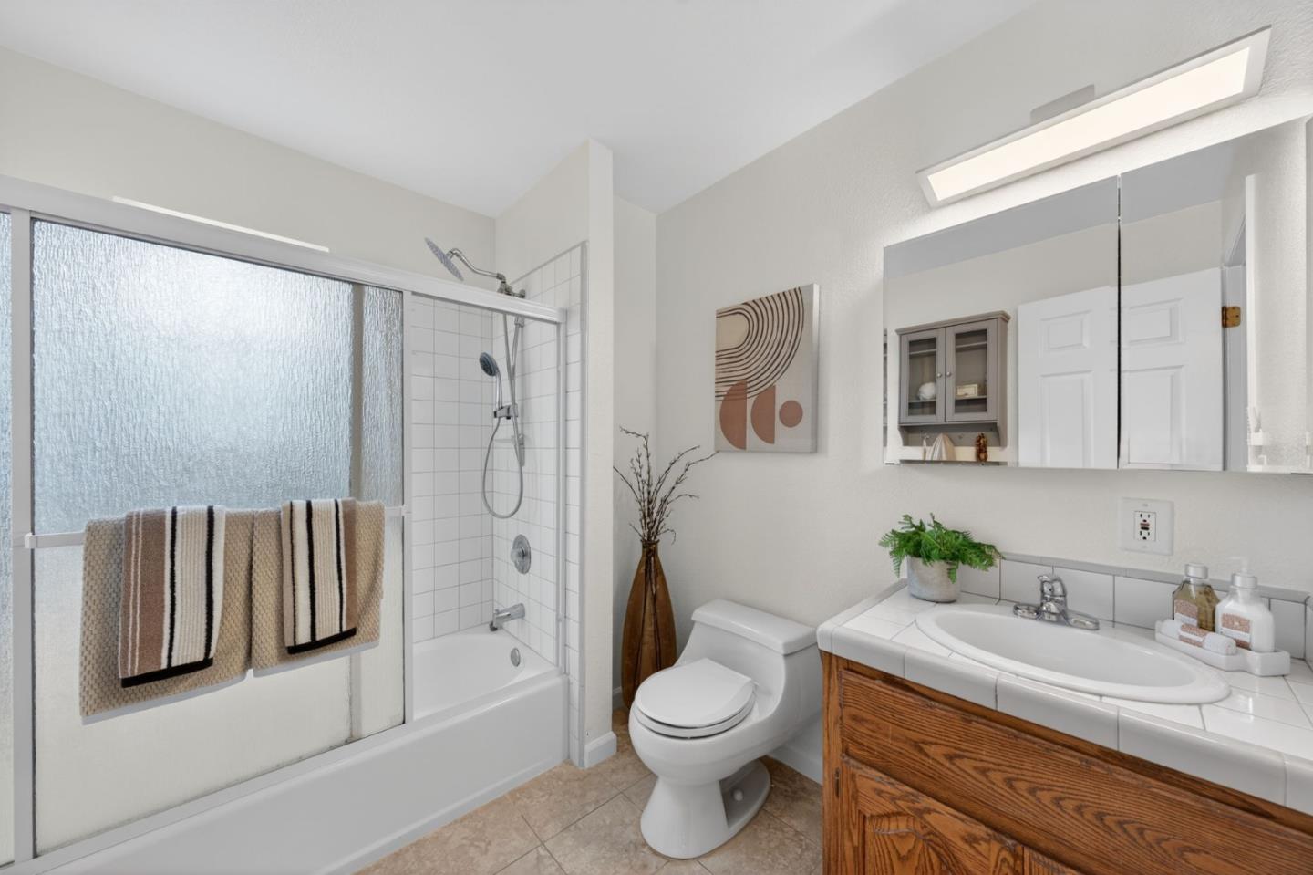 Detail Gallery Image 22 of 27 For 1658 Monroe St, Santa Clara,  CA 95050 - 3 Beds | 2/1 Baths