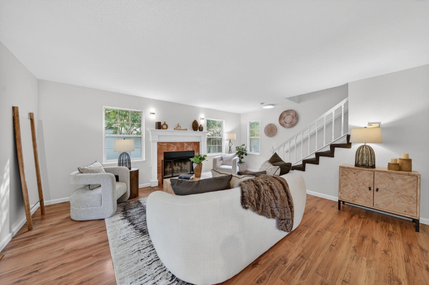 Detail Gallery Image 3 of 27 For 1658 Monroe St, Santa Clara,  CA 95050 - 3 Beds | 2/1 Baths