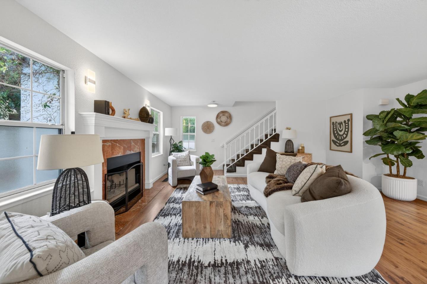 Detail Gallery Image 5 of 27 For 1658 Monroe St, Santa Clara,  CA 95050 - 3 Beds | 2/1 Baths