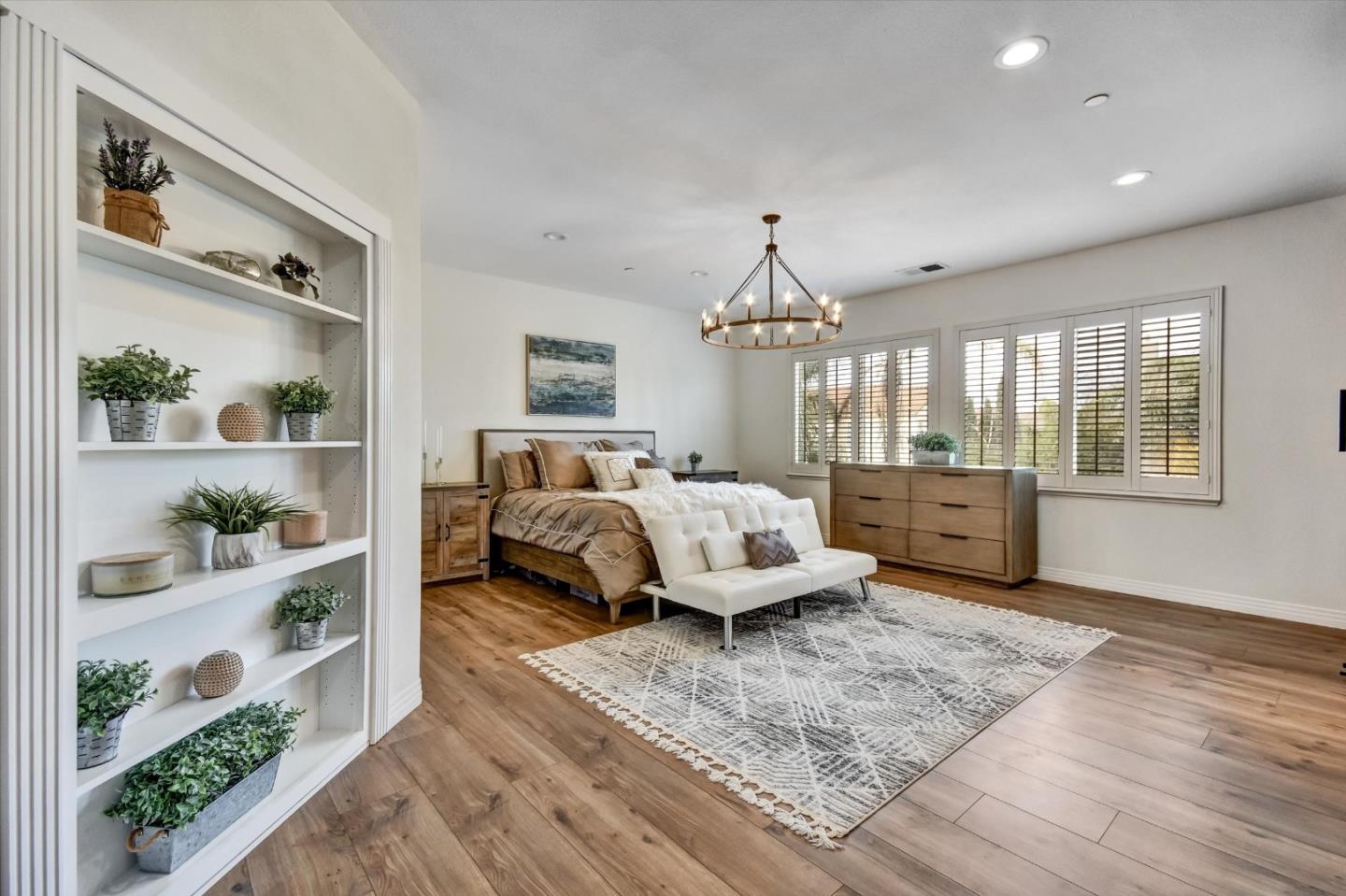 Detail Gallery Image 19 of 55 For 181 Fennel Ct, Morgan Hill,  CA 95037 - 5 Beds | 4/1 Baths