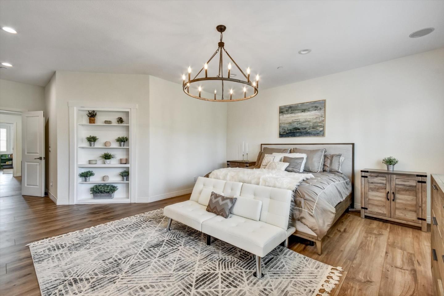 Detail Gallery Image 20 of 55 For 181 Fennel Ct, Morgan Hill,  CA 95037 - 5 Beds | 4/1 Baths