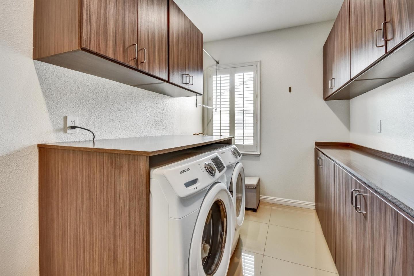 Detail Gallery Image 27 of 55 For 181 Fennel Ct, Morgan Hill,  CA 95037 - 5 Beds | 4/1 Baths