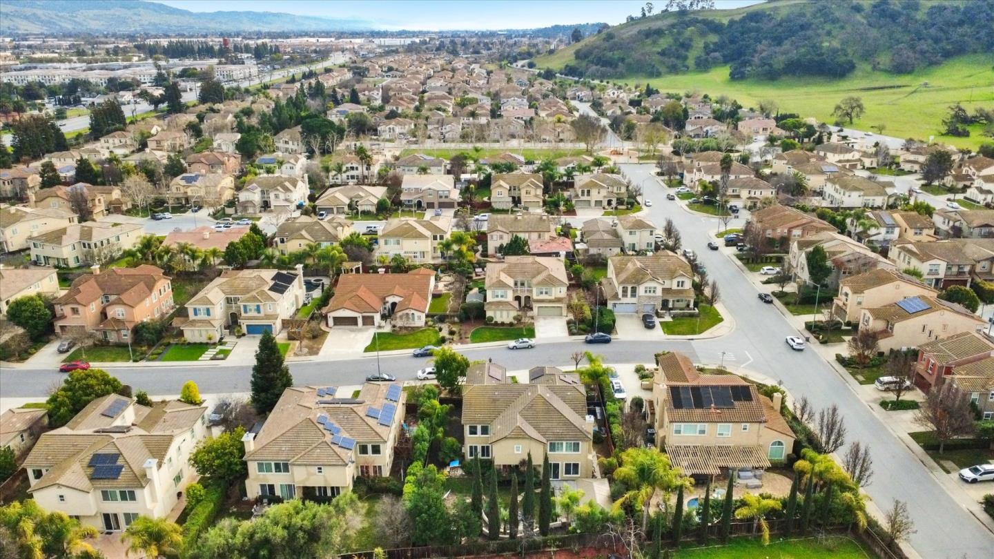 Detail Gallery Image 49 of 55 For 181 Fennel Ct, Morgan Hill,  CA 95037 - 5 Beds | 4/1 Baths