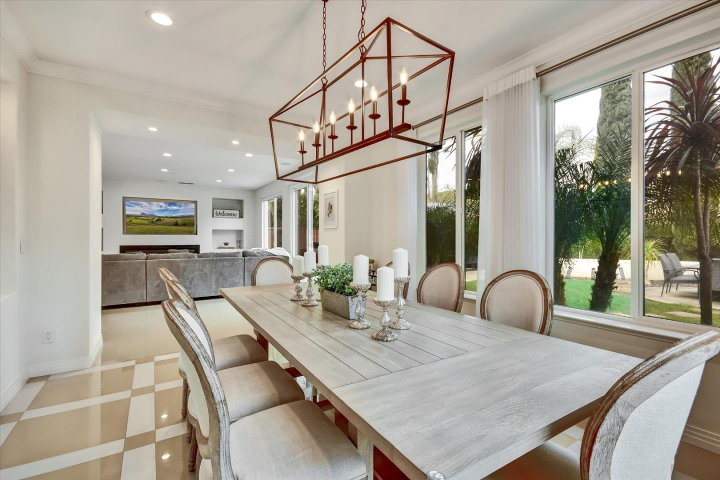 Detail Gallery Image 7 of 55 For 181 Fennel Ct, Morgan Hill,  CA 95037 - 5 Beds | 4/1 Baths