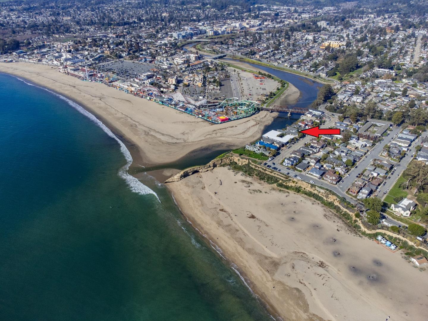 Detail Gallery Image 6 of 30 For 1130 E Cliff Dr, Santa Cruz,  CA 95062 - 2 Beds | 1 Baths