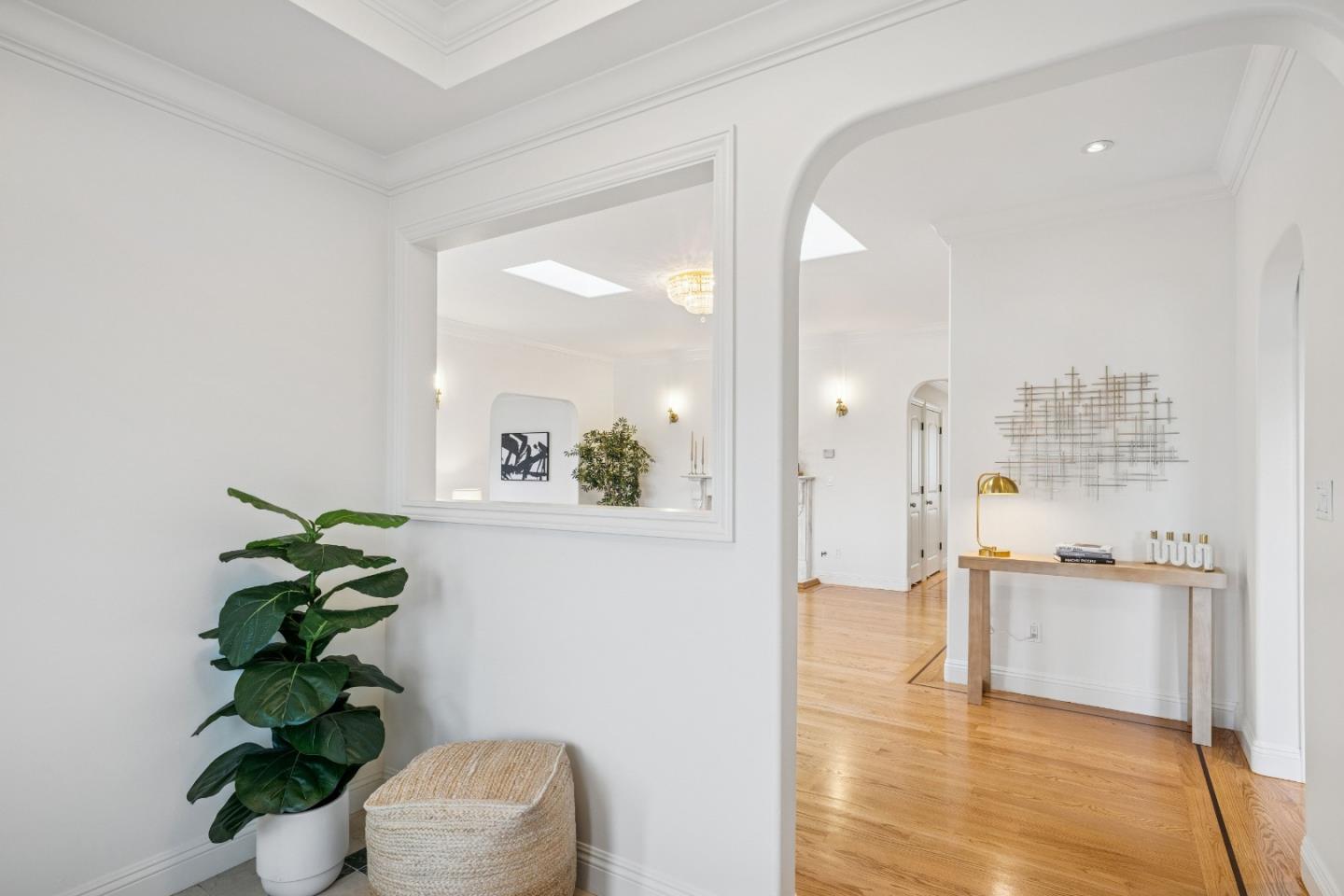 Detail Gallery Image 5 of 68 For 257 S Ashton Ave, Millbrae,  CA 94030 - 5 Beds | 4 Baths