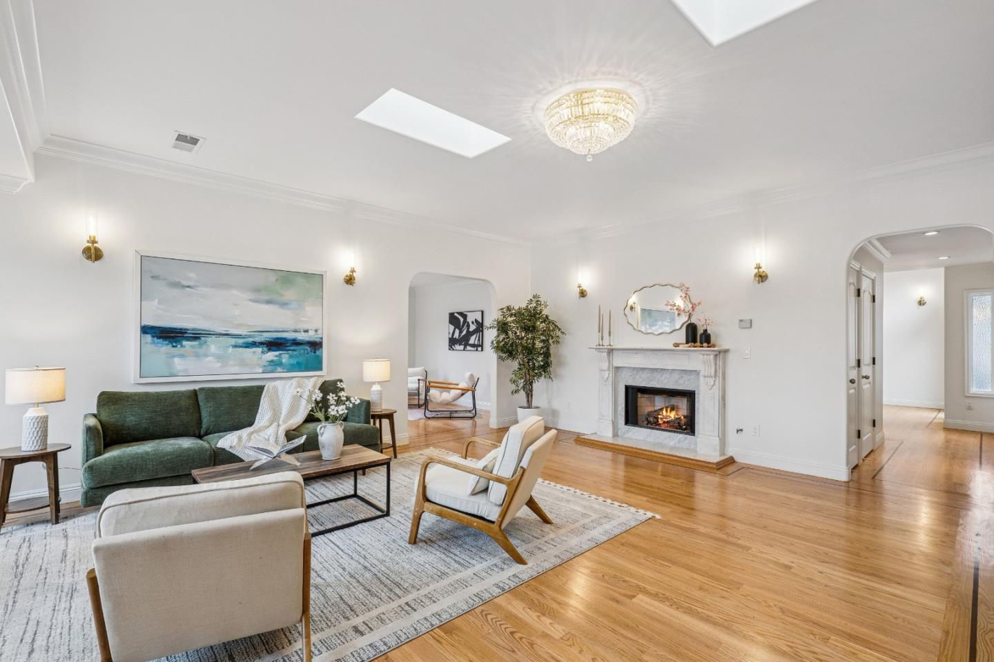 Detail Gallery Image 6 of 68 For 257 S Ashton Ave, Millbrae,  CA 94030 - 5 Beds | 4 Baths