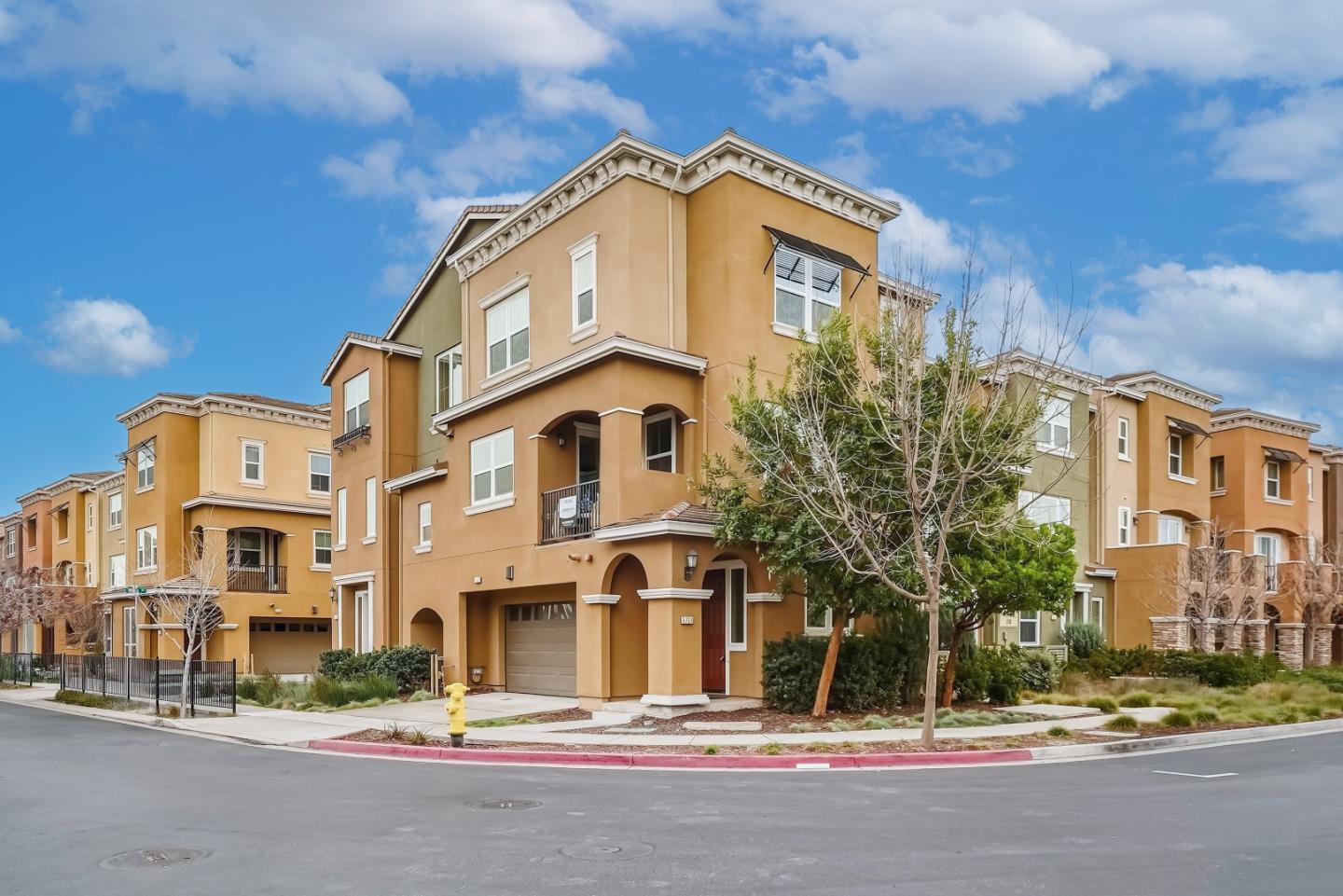 Detail Gallery Image 31 of 36 For 5724 Pandorea Ter, Newark,  CA 94560 - 2 Beds | 2/1 Baths