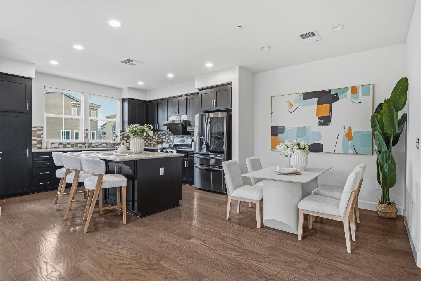 Detail Gallery Image 6 of 36 For 5724 Pandorea Ter, Newark,  CA 94560 - 2 Beds | 2/1 Baths