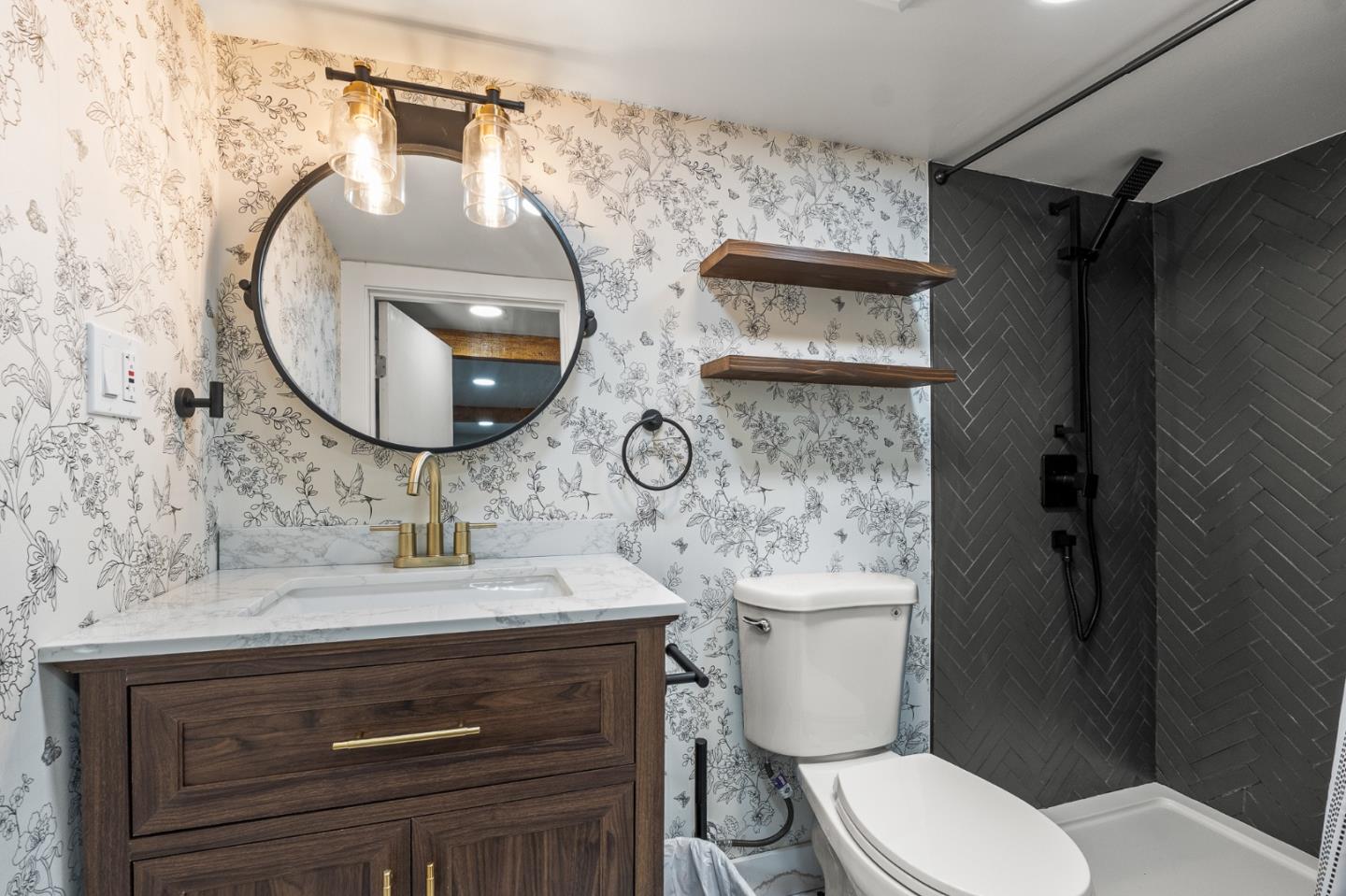 Detail Gallery Image 17 of 20 For 499 Park Ave, San Jose,  CA 95110 - 2 Beds | 1 Baths