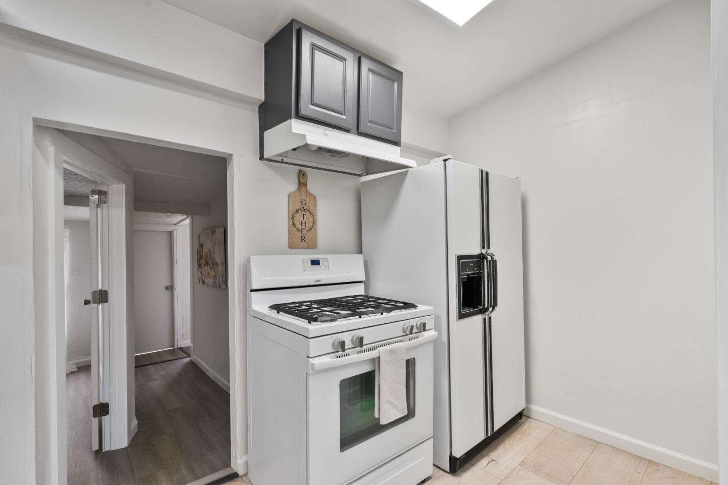 Detail Gallery Image 10 of 32 For 49 Hawkins St, Hollister,  CA 95023 - 2 Beds | 1 Baths