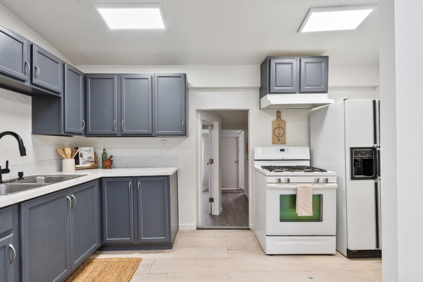 Detail Gallery Image 12 of 32 For 49 Hawkins St, Hollister,  CA 95023 - 2 Beds | 1 Baths