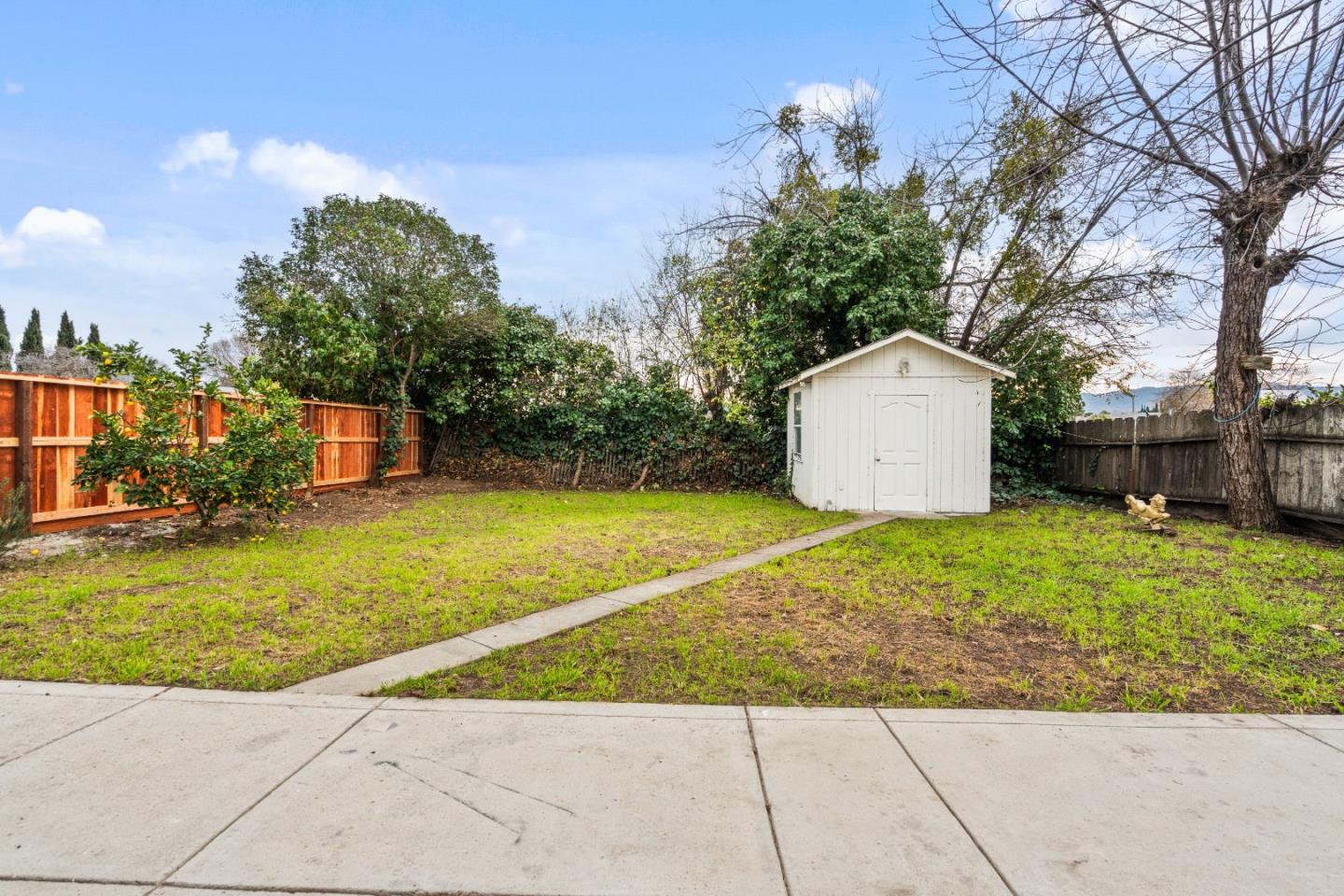 Detail Gallery Image 30 of 32 For 49 Hawkins St, Hollister,  CA 95023 - 2 Beds | 1 Baths