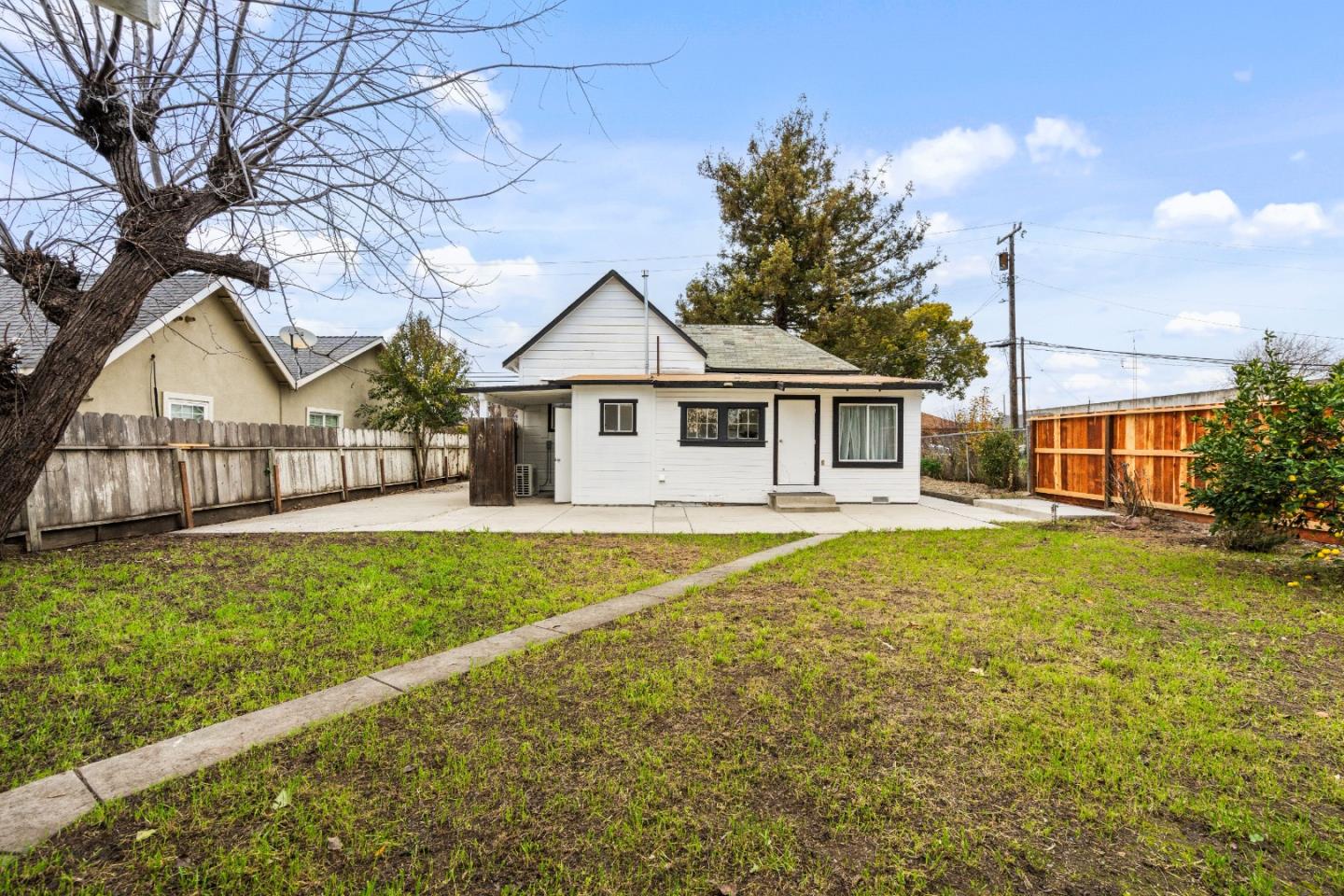 Detail Gallery Image 32 of 32 For 49 Hawkins St, Hollister,  CA 95023 - 2 Beds | 1 Baths