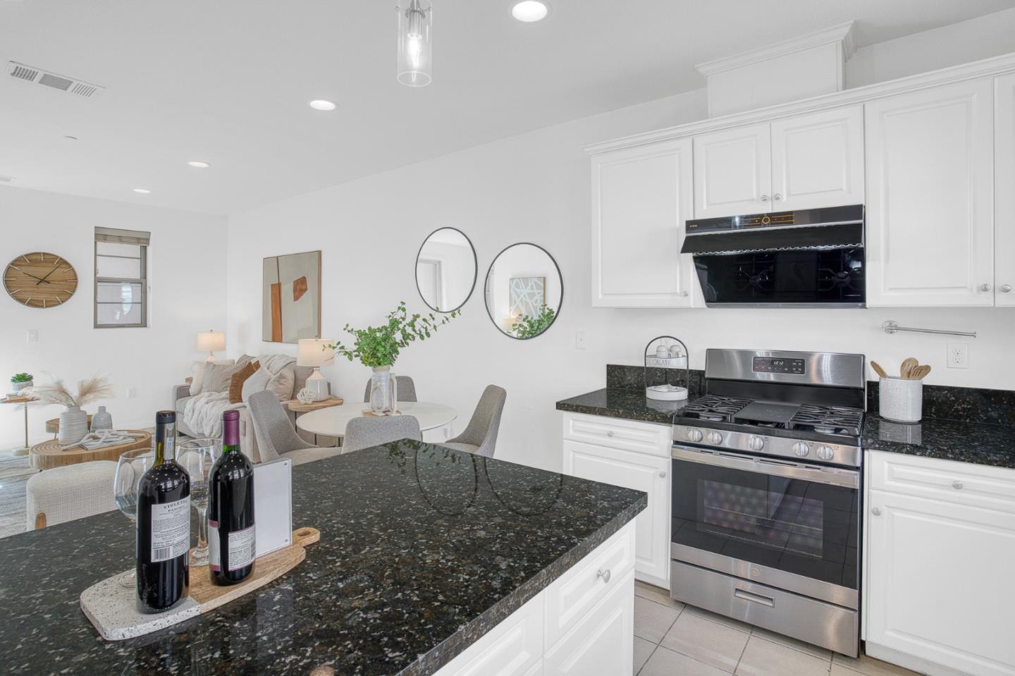 Photo #14: ML82032236 Listing: Photo #14