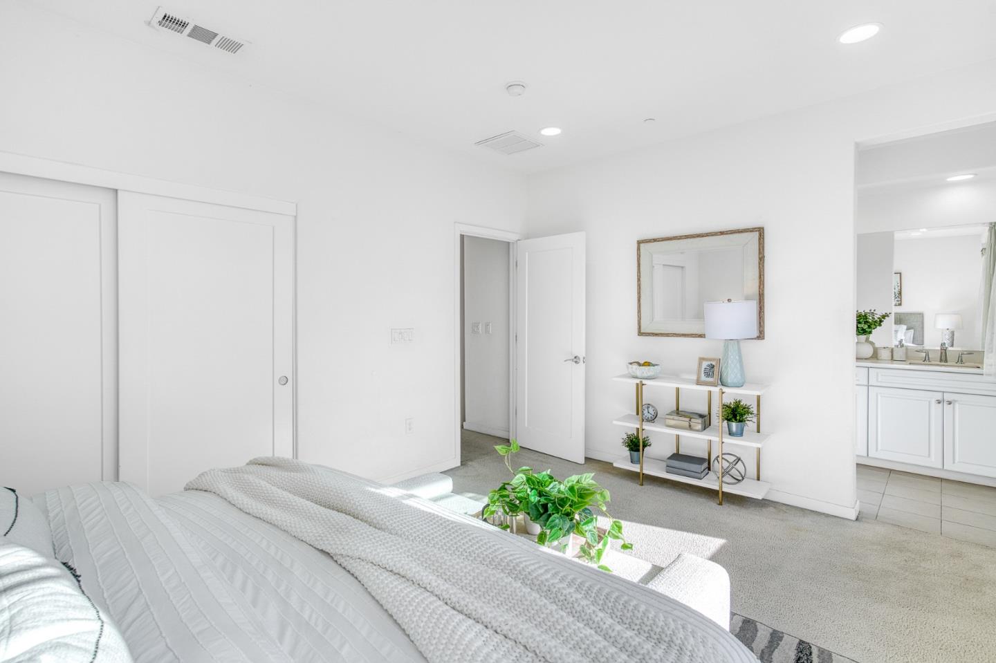 Photo #18: ML82032236 Listing: Photo #18