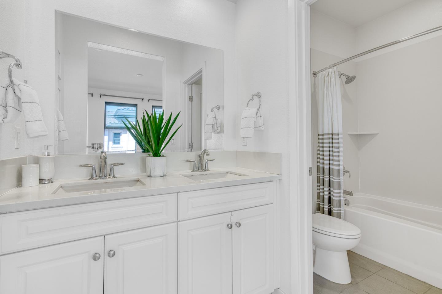 Photo #25: ML82032236 Listing: Photo #25