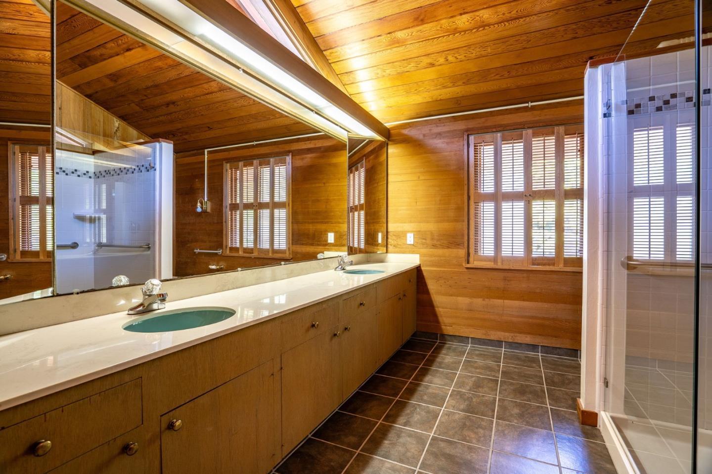 Detail Gallery Image 41 of 86 For 45 Ranch Rd, Woodside,  CA 94062 - 3 Beds | 3/1 Baths