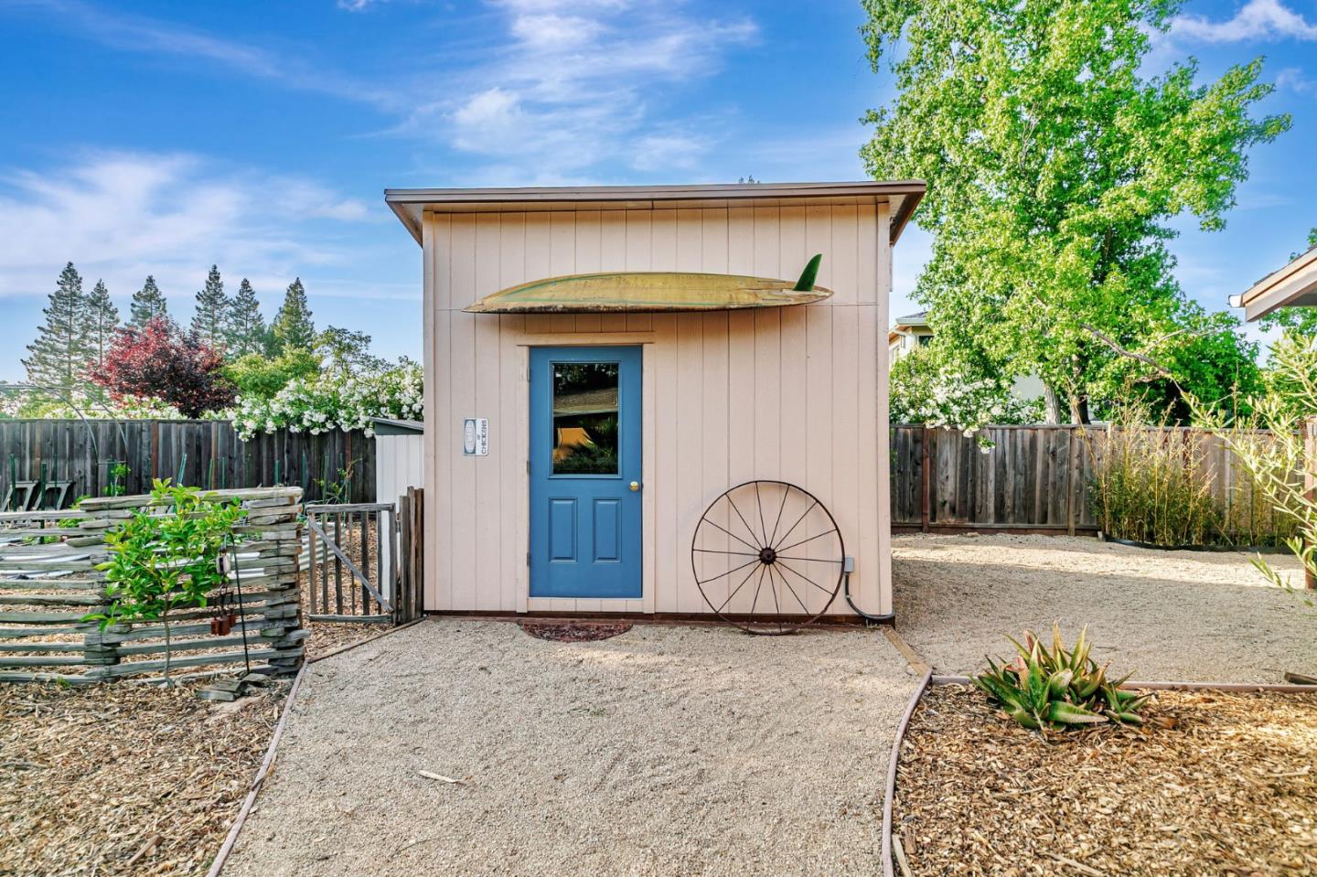 Detail Gallery Image 23 of 39 For 15393 via Caballero, Monte Sereno,  CA 95030 - 5 Beds | 4/1 Baths