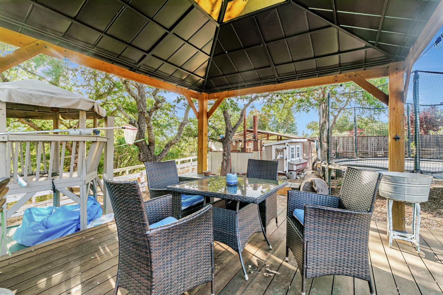 Detail Gallery Image 26 of 39 For 15393 via Caballero, Monte Sereno,  CA 95030 - 5 Beds | 4/1 Baths