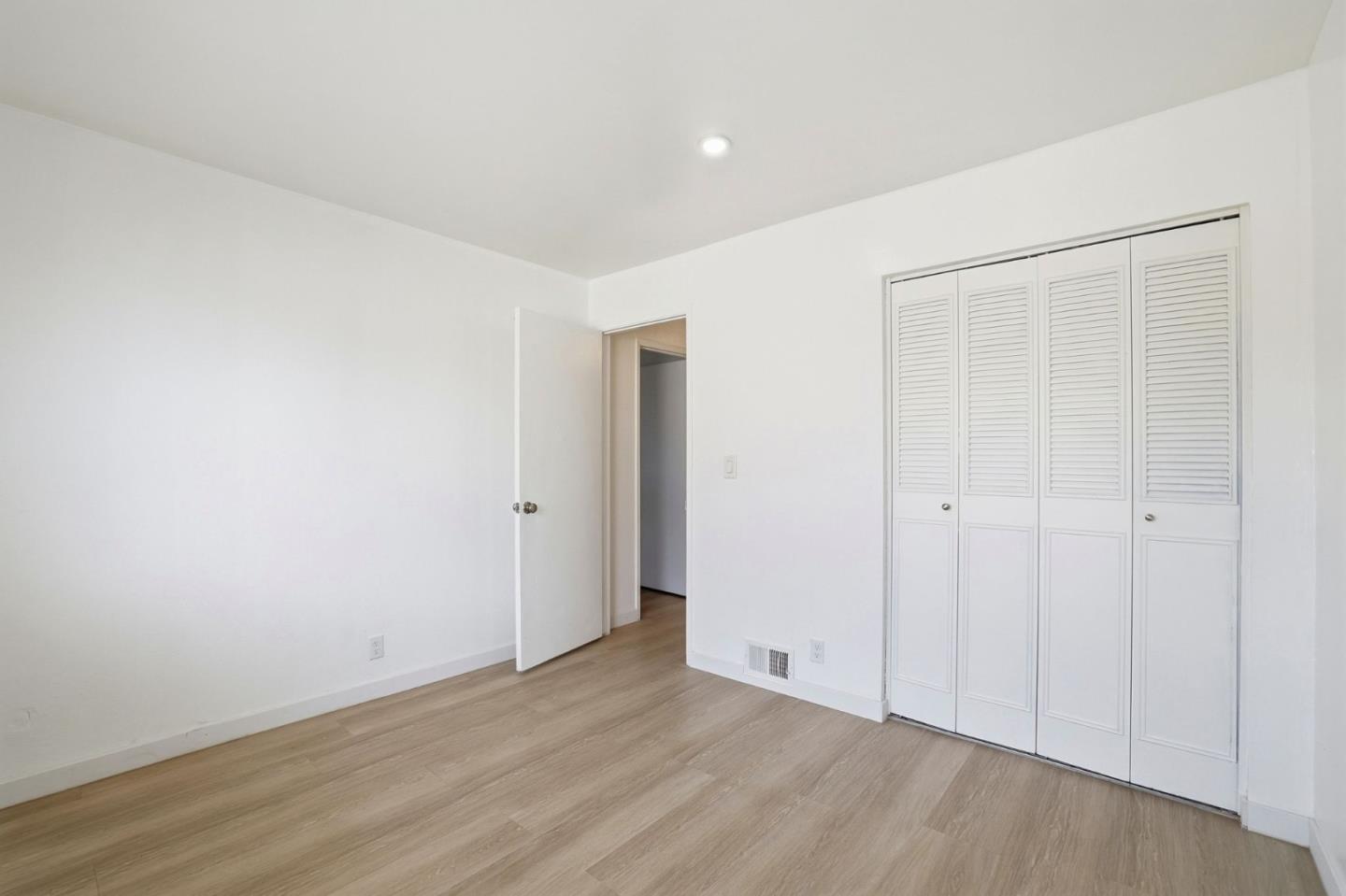 Detail Gallery Image 19 of 33 For 861 Wyman Way #2,  San Jose,  CA 95133 - 2 Beds | 1 Baths