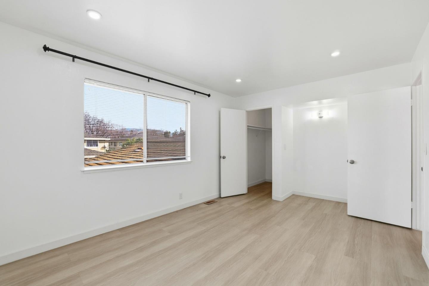 Detail Gallery Image 22 of 33 For 861 Wyman Way #2,  San Jose,  CA 95133 - 2 Beds | 1 Baths