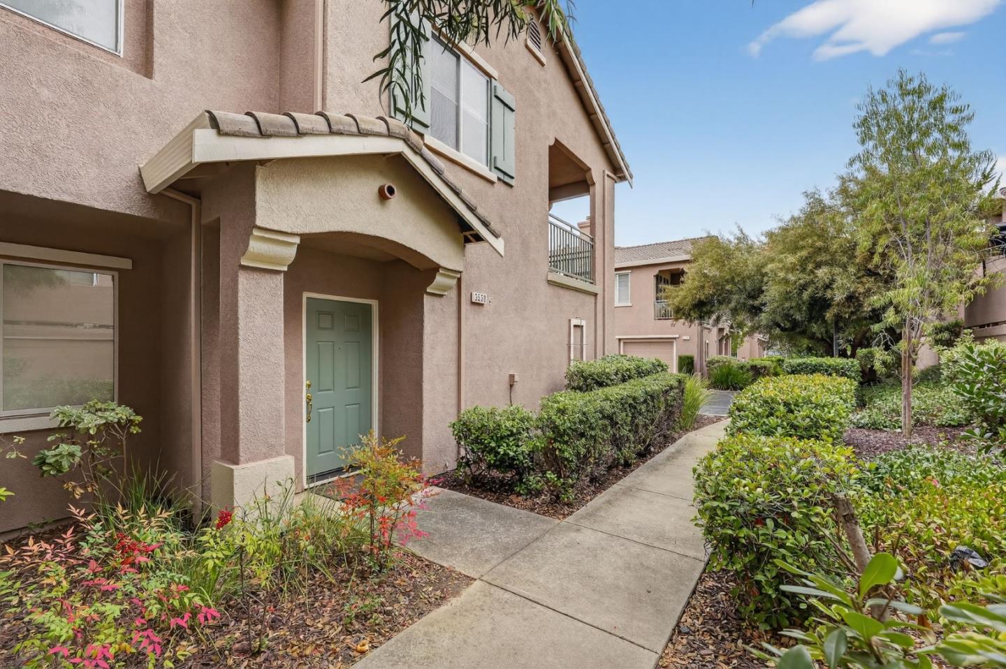 Photo #4: ML82032243 Listing: Photo #4