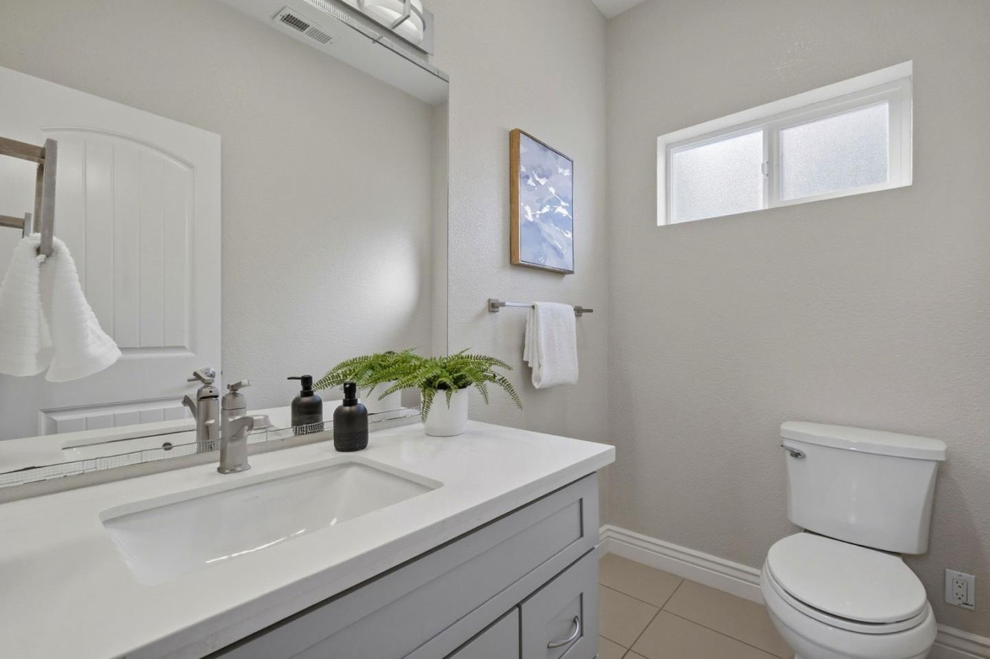 Detail Gallery Image 17 of 30 For 41000 Genesis Cmn, Fremont,  CA 94538 - 3 Beds | 2/1 Baths