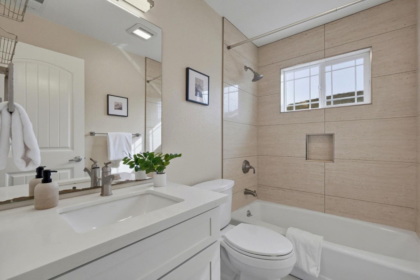 Detail Gallery Image 24 of 30 For 41000 Genesis Cmn, Fremont,  CA 94538 - 3 Beds | 2/1 Baths