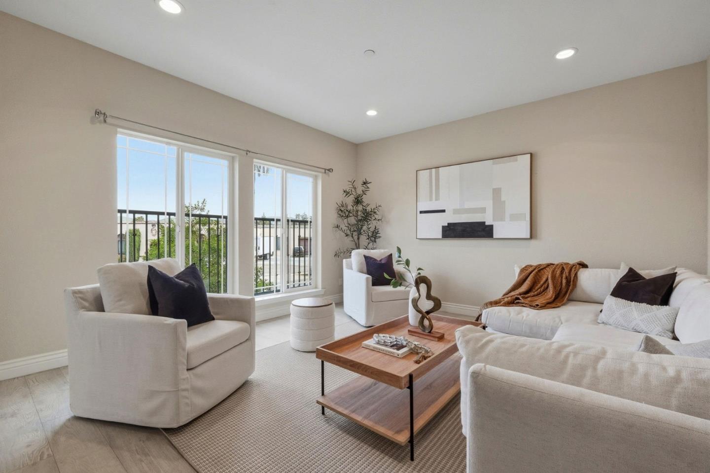 Detail Gallery Image 4 of 30 For 41000 Genesis Cmn, Fremont,  CA 94538 - 3 Beds | 2/1 Baths