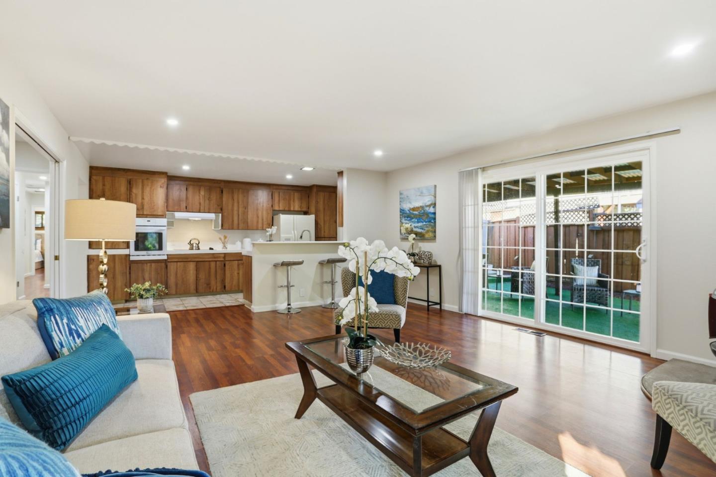 Detail Gallery Image 6 of 33 For 10541 Observatory Dr, San Jose,  CA 95127 - 3 Beds | 2 Baths