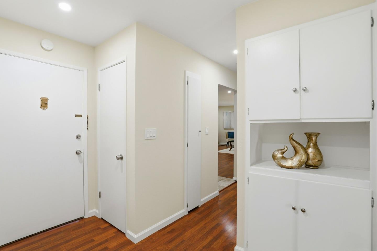 Detail Gallery Image 9 of 33 For 10541 Observatory Dr, San Jose,  CA 95127 - 3 Beds | 2 Baths