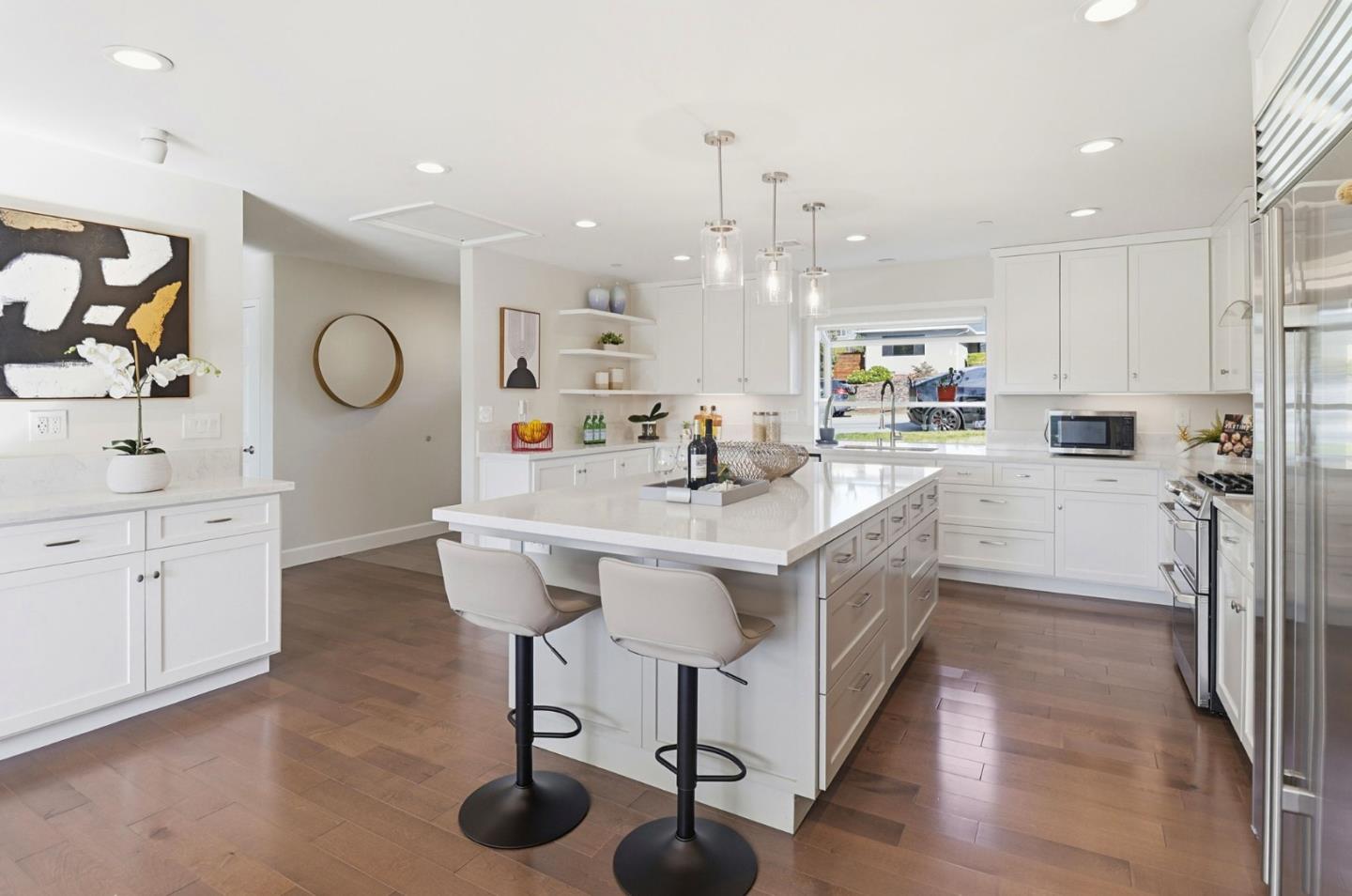 Detail Gallery Image 12 of 67 For 1660 Parrott Dr, San Mateo,  CA 94402 - 3 Beds | 3 Baths