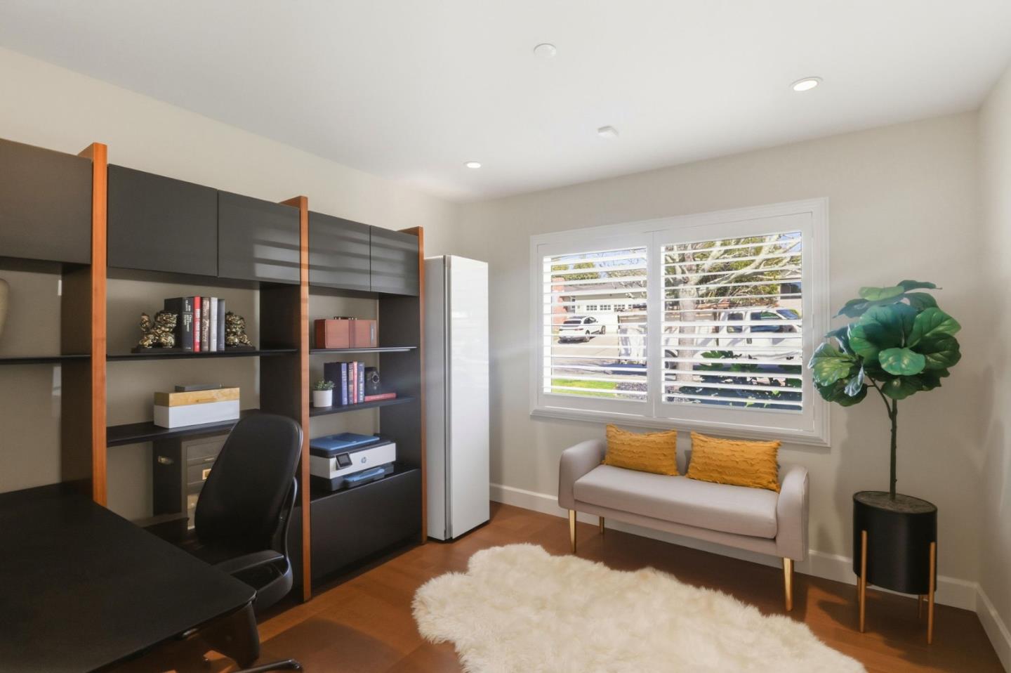 Detail Gallery Image 29 of 67 For 1660 Parrott Dr, San Mateo,  CA 94402 - 3 Beds | 3 Baths