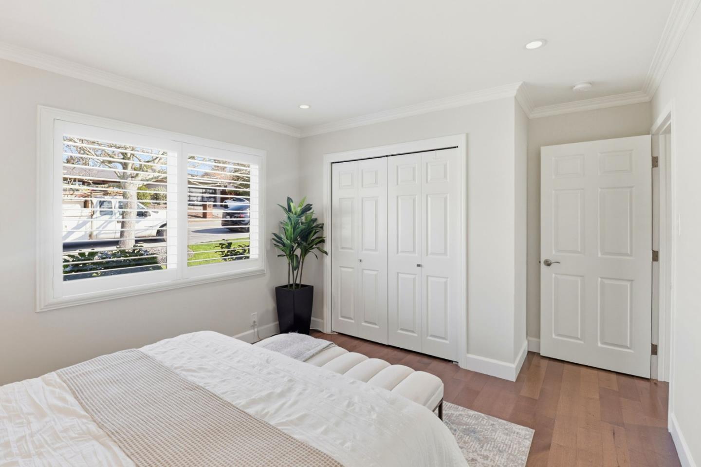 Detail Gallery Image 32 of 67 For 1660 Parrott Dr, San Mateo,  CA 94402 - 3 Beds | 3 Baths