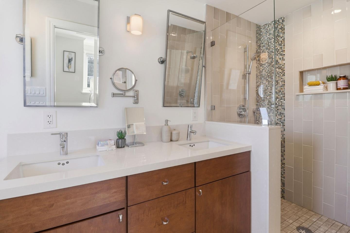 Detail Gallery Image 37 of 67 For 1660 Parrott Dr, San Mateo,  CA 94402 - 3 Beds | 3 Baths