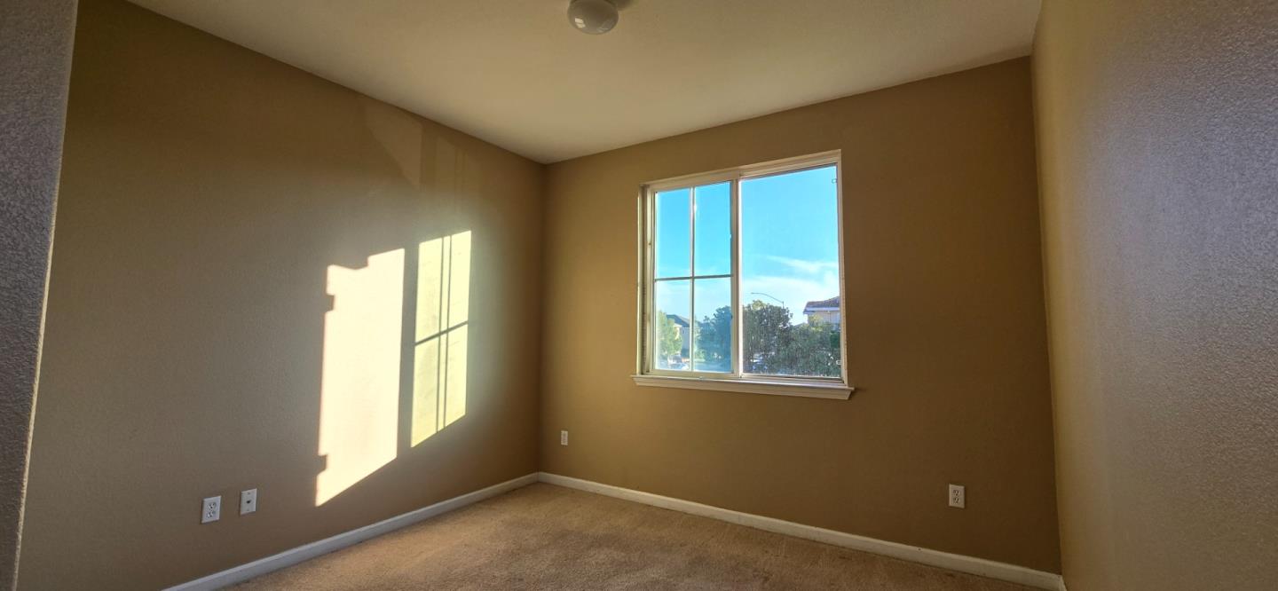 Detail Gallery Image 13 of 20 For 2011 Evening St, Stockton,  CA 95209 - 5 Beds | 3 Baths