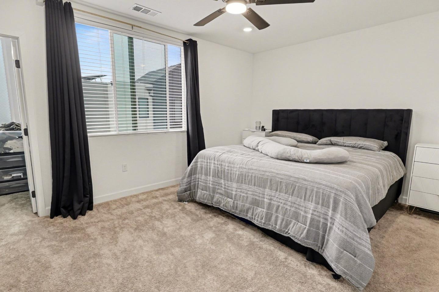 Detail Gallery Image 12 of 24 For 2313 Acara Cir, San Diego,  CA 92154 - 3 Beds | 3 Baths