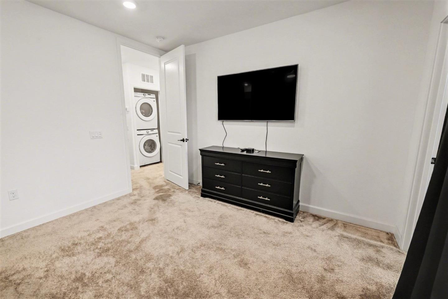 Detail Gallery Image 15 of 24 For 2313 Acara Cir, San Diego,  CA 92154 - 3 Beds | 3 Baths