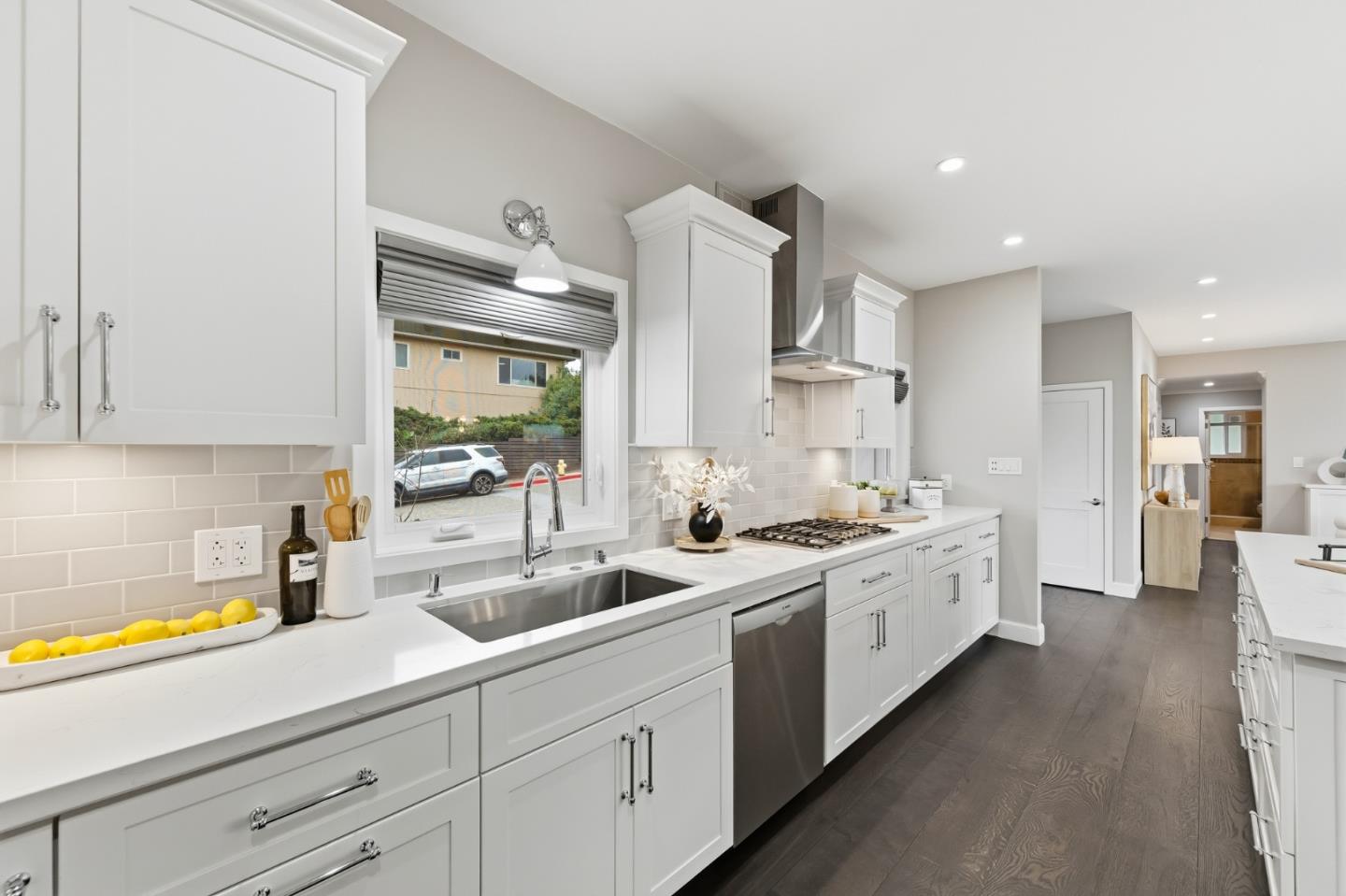 Detail Gallery Image 17 of 44 For 430 Rolling Hills Ave, San Mateo,  CA 94403 - 4 Beds | 3 Baths